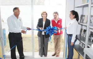 Inaugura Rosa Hilda Abascal Biblioteca Comunitaria. Zamora