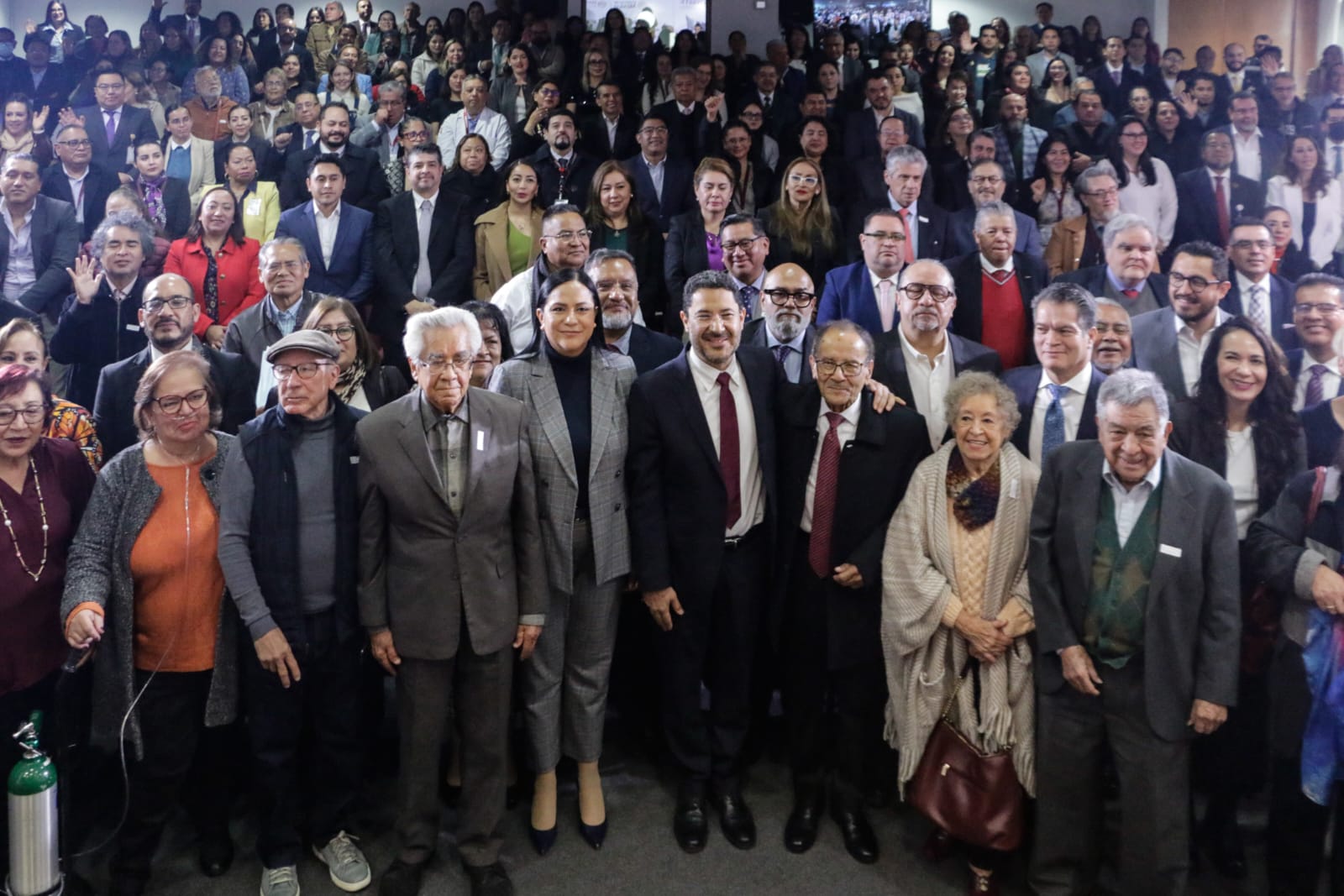 Conmemora Martí Batres 65 Aniversario del ISSSTE; destaca alianza con trabajadores y maestros del sector público